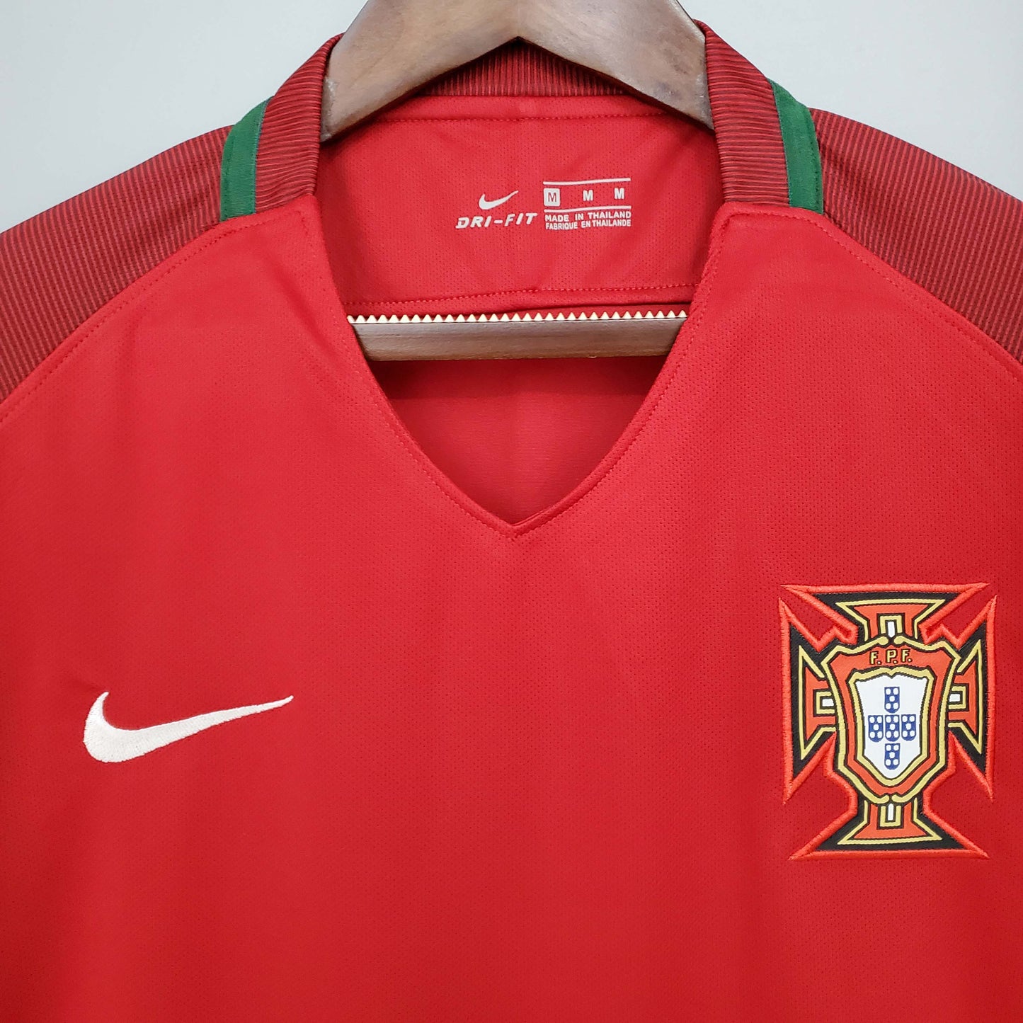 2016 Retro Portugal Home Football Shirt 1:1 Thai Quality