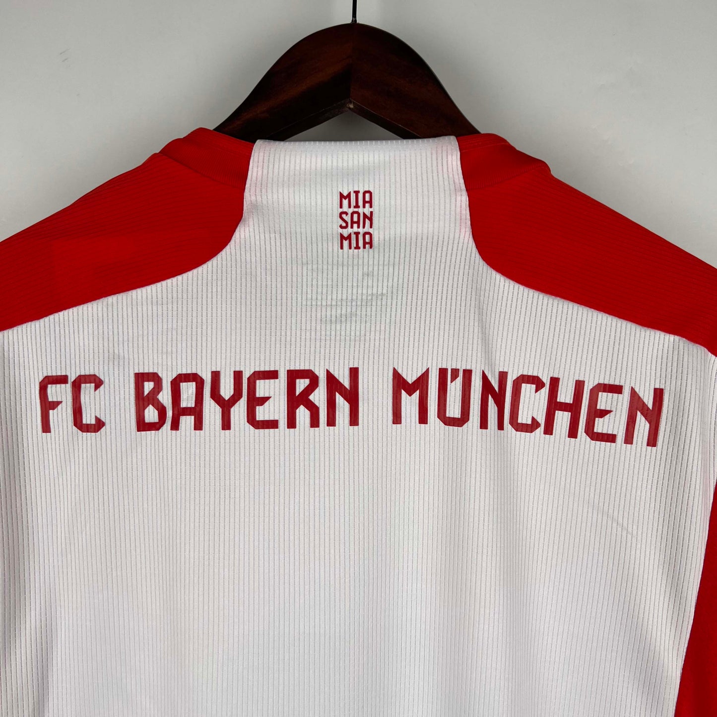 2023/2024 Long Sleeve Bayern Munich Home Football Shirt 1:1 Thai Quality