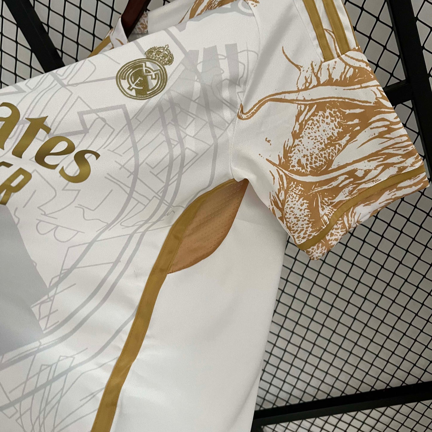 2023/2024 Real Madrid Golden white dragon Special Edition  Football Shirt1:1 Thai Quality