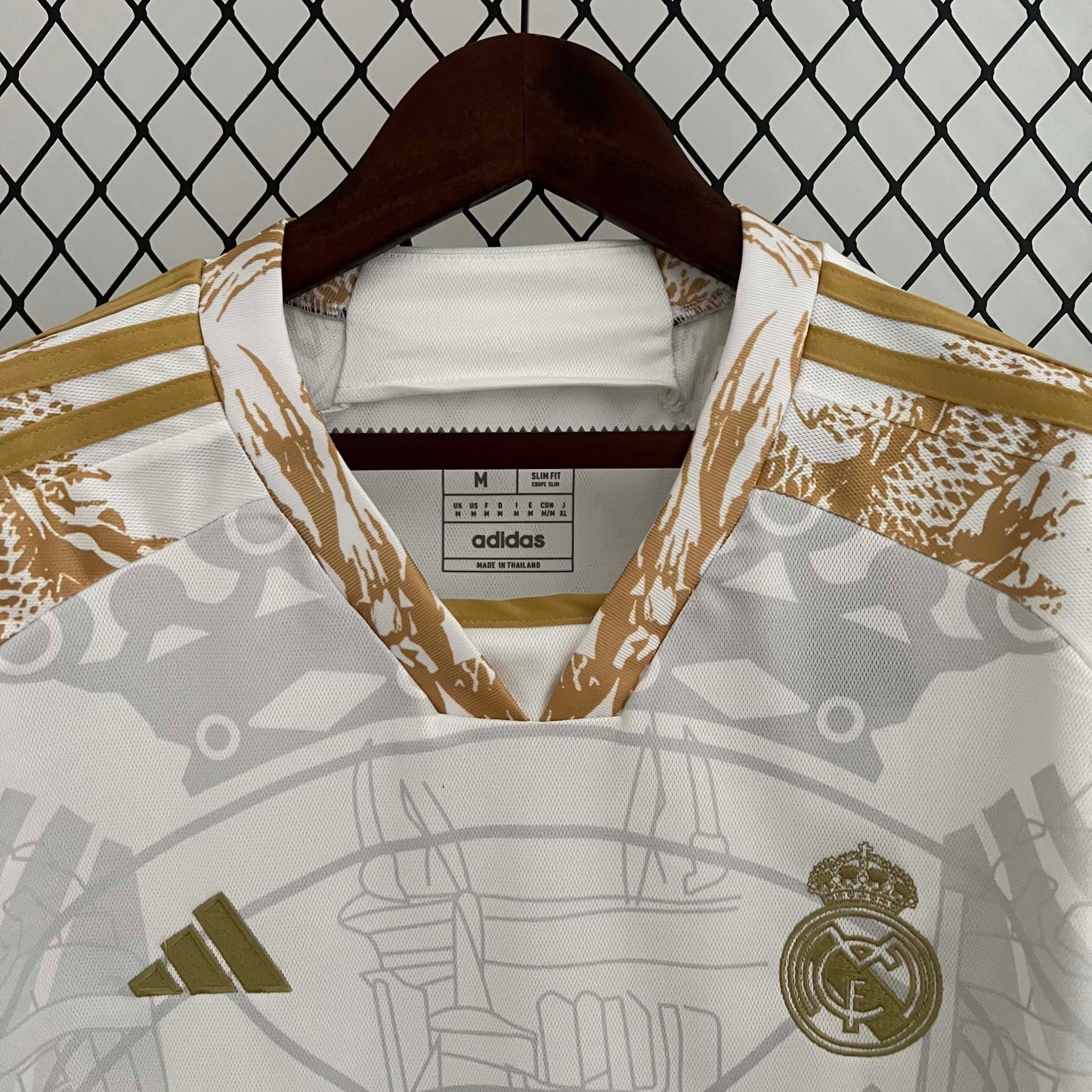 2023/2024 Real Madrid Golden white dragon Special Edition  Football Shirt1:1 Thai Quality