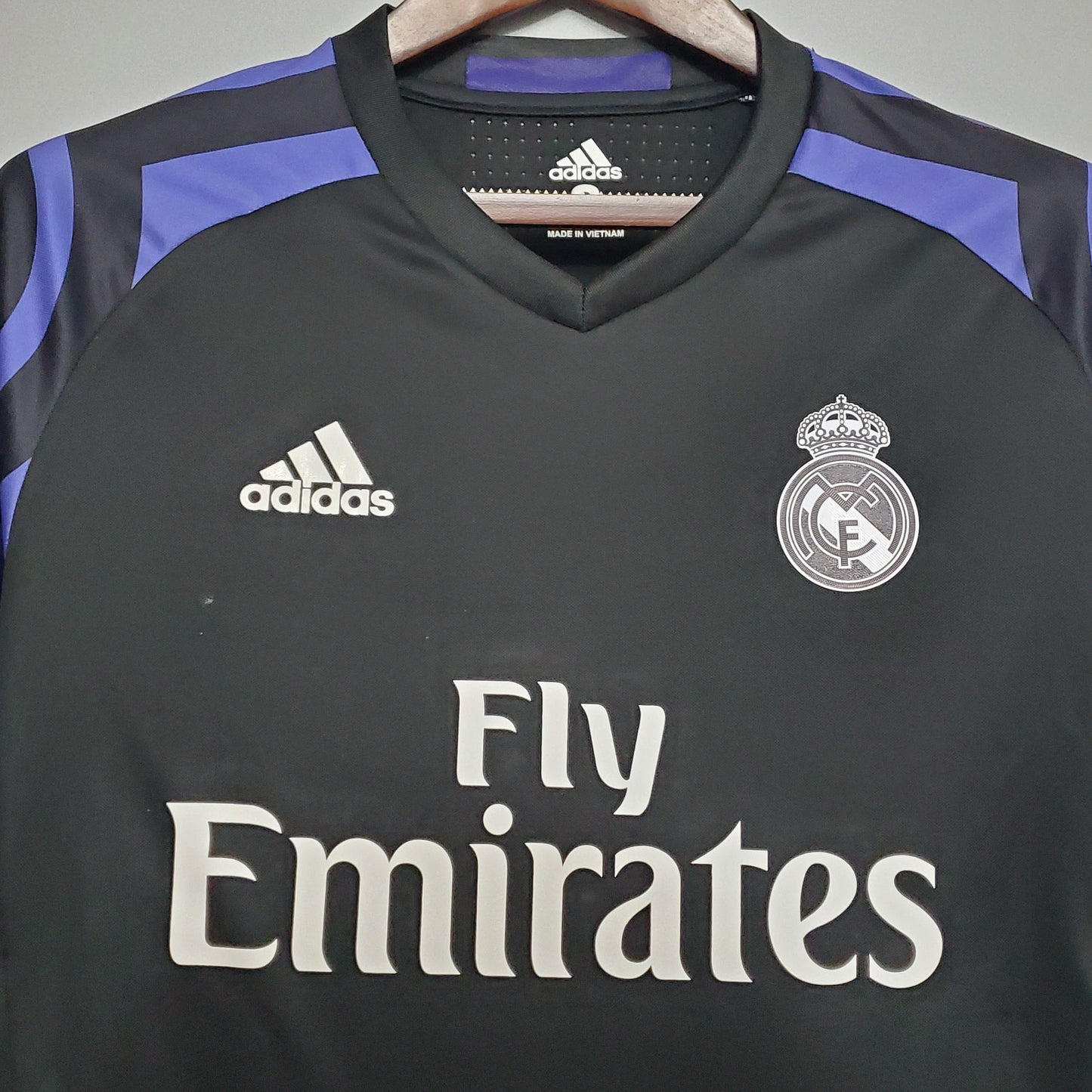 2016/2017 Retro Real Madrid Third Away