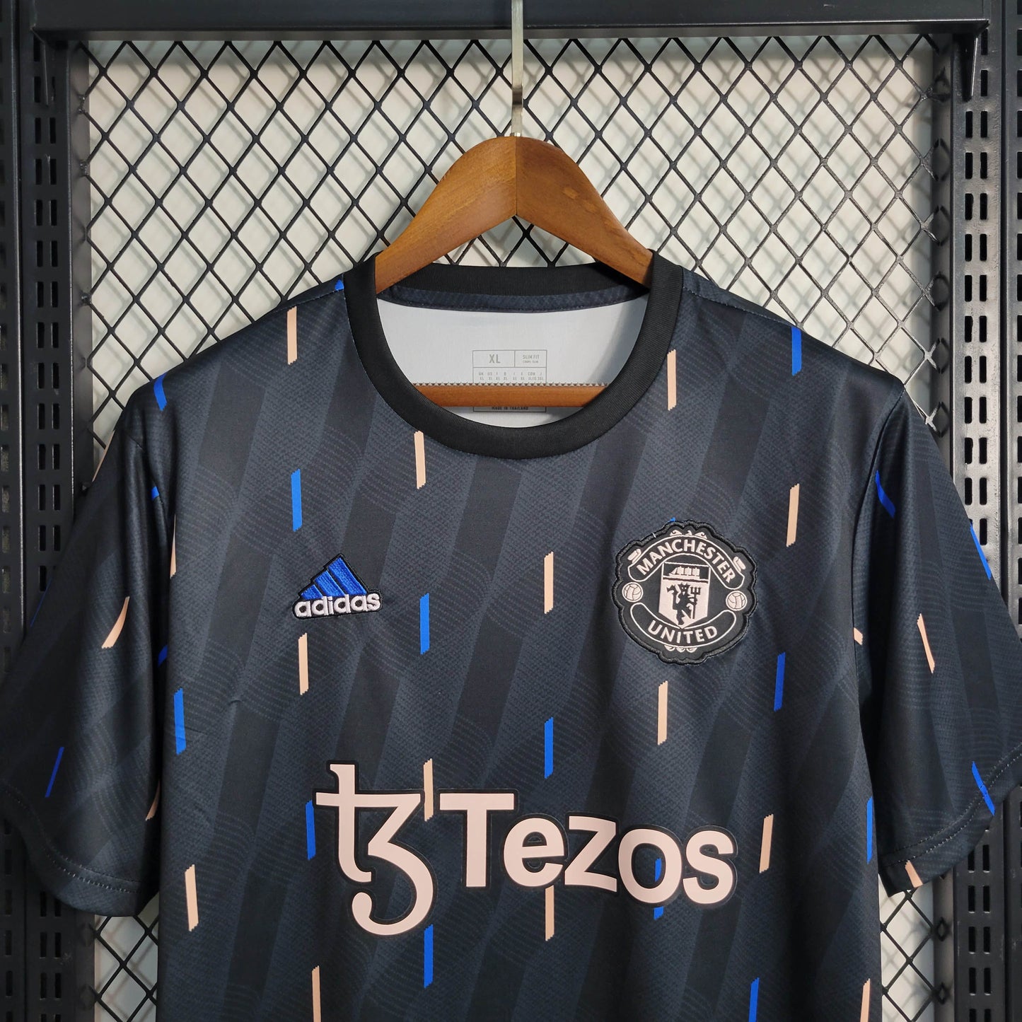 2022/2023 Manchester United Training Wear Black Football Shirt 1:1 Thai Quality