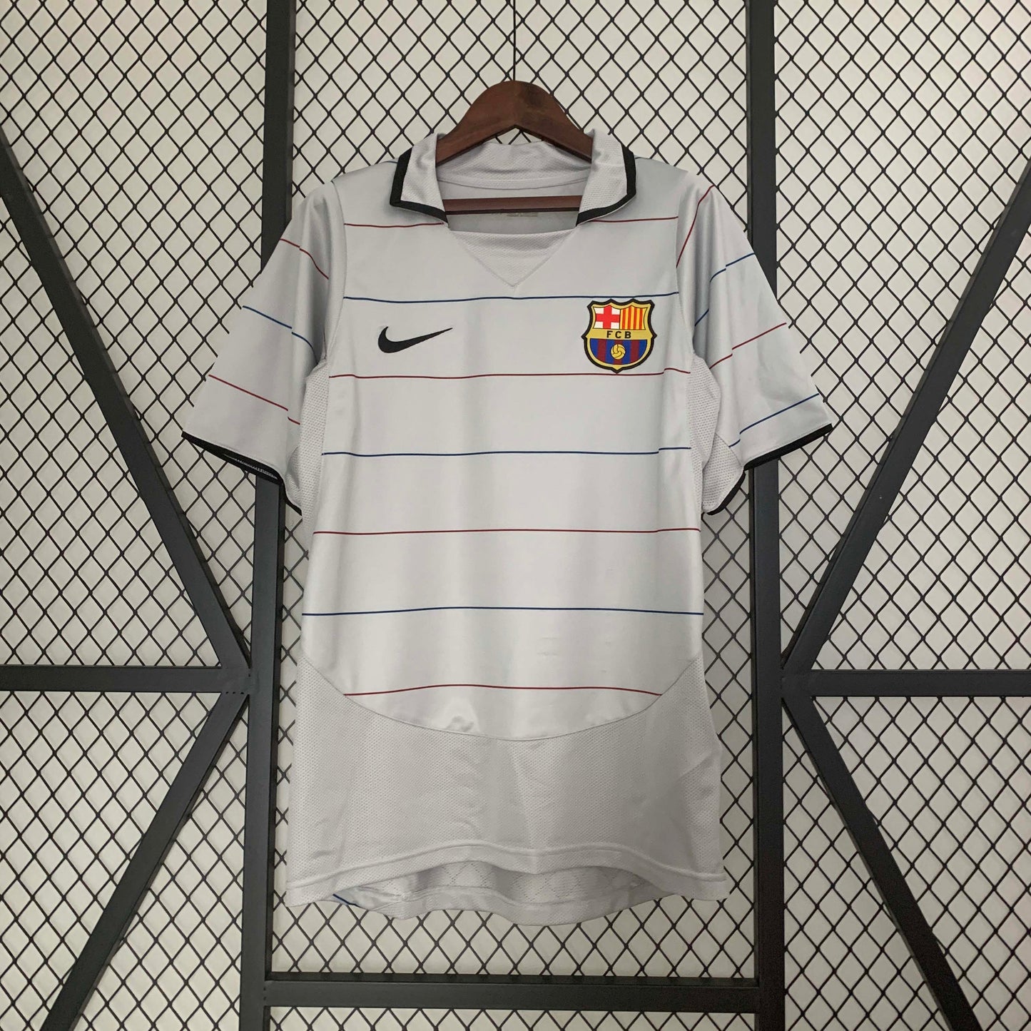 2003/2004 Retro Barcelona Away Football Shirt 1:1 Thai Quality