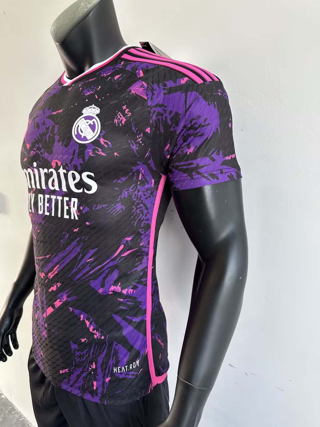 2023/2024 Player Version Real Madrid Football Shirt Classic Edition