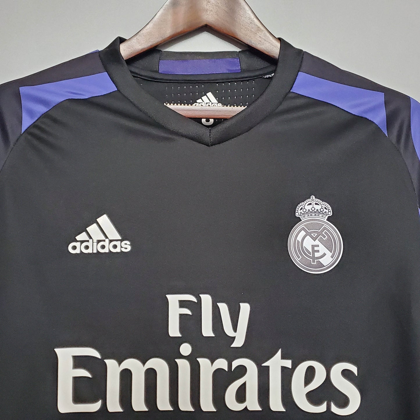 2016/2017 Retro Long Sleeve Real Madrid Third Away