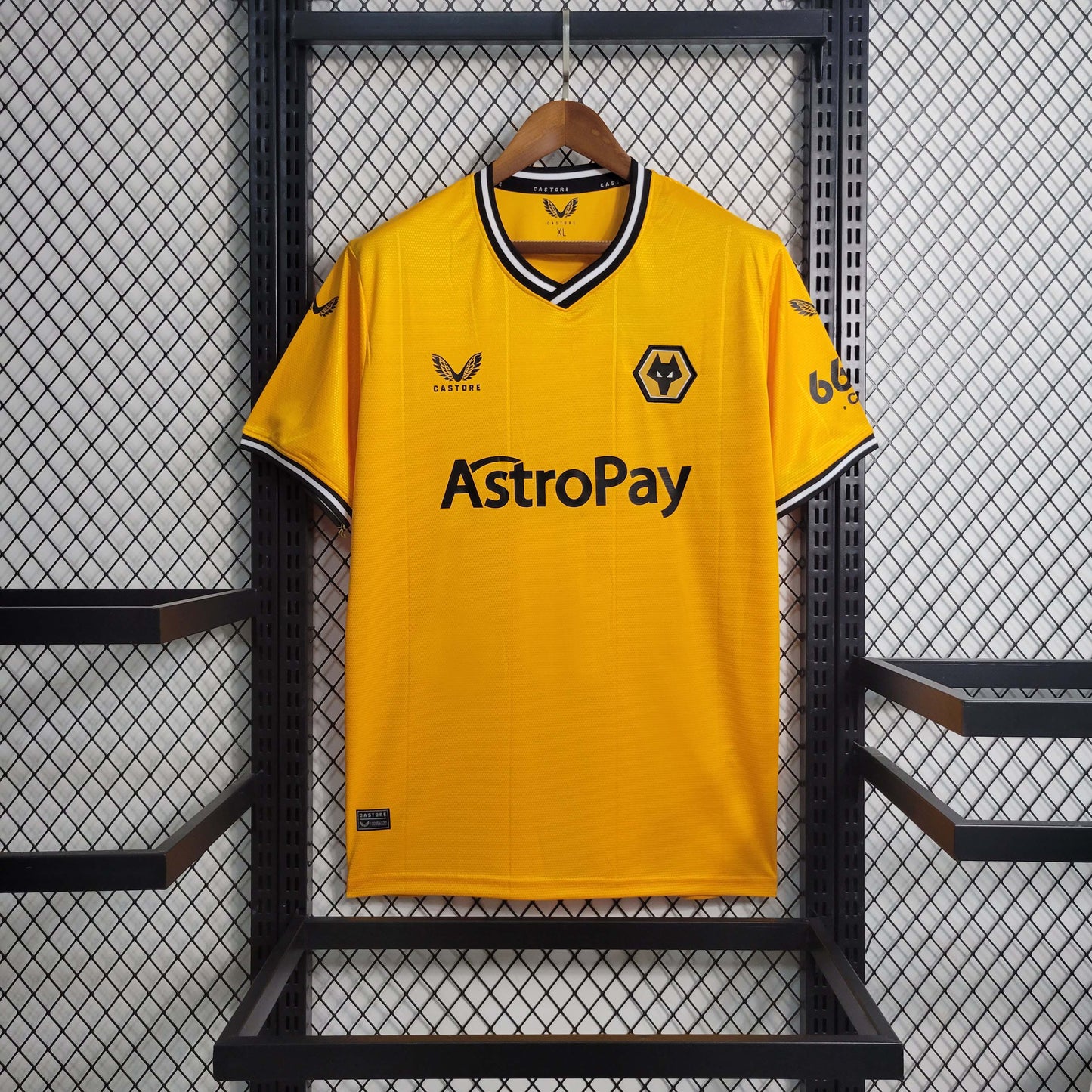 2023/2024 Wolverhampton Wanderers Home Football Shirt 1:1 Thai Quality