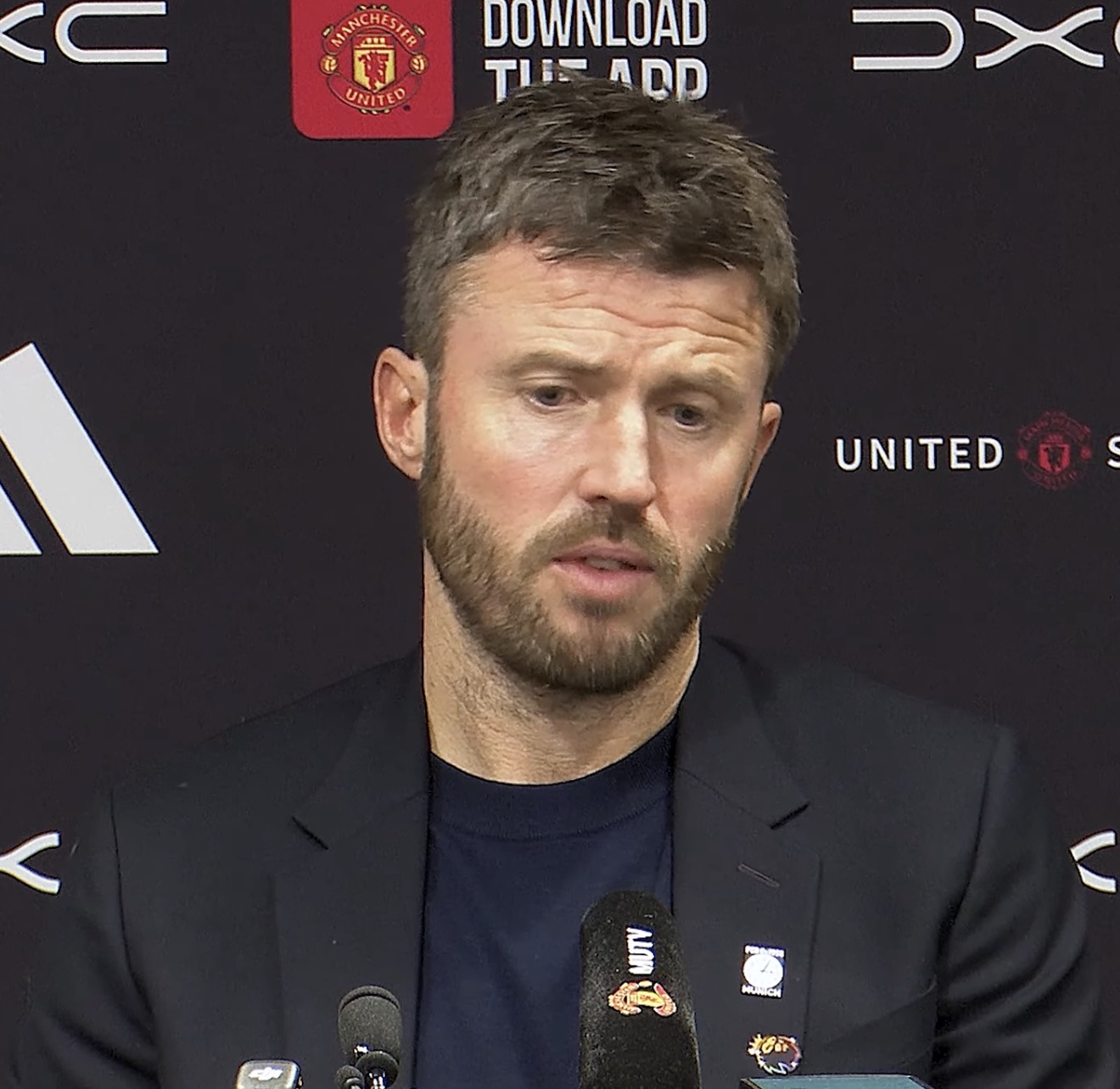 Carrick provides injury updates on Mount, De Ligt