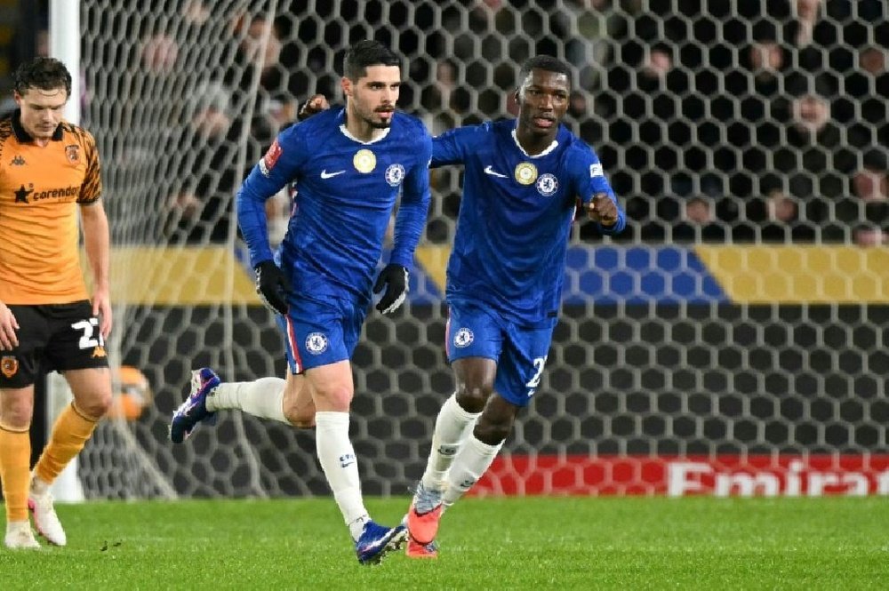 Neto Hat-Trick Powers Chelsea Past Hull in FA Cup