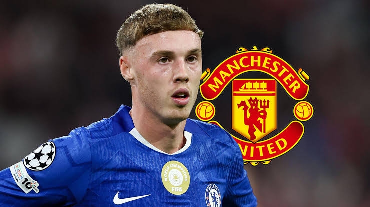Cole Palmer Committed to Chelsea Despite Manchester United Links