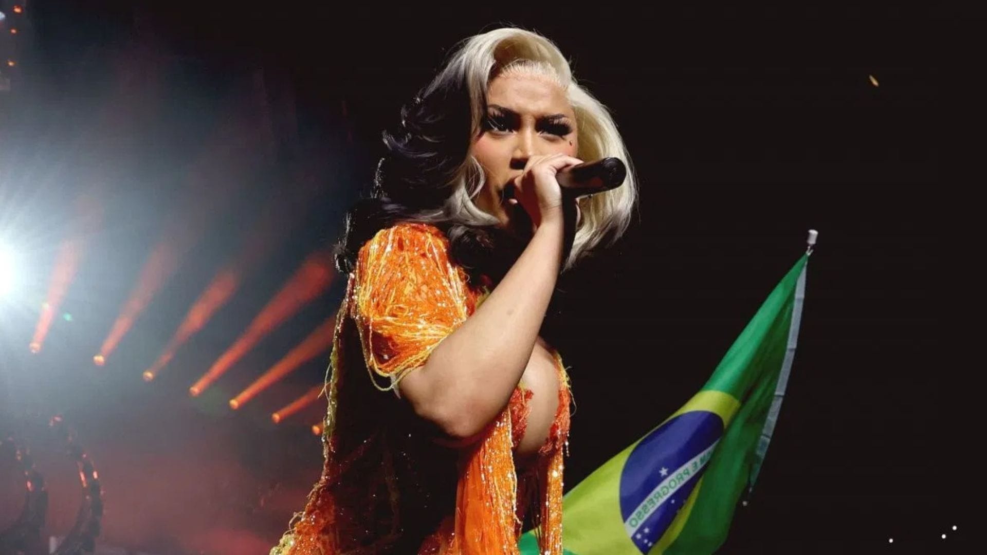 “Get Taylor Swift instead”: Fever fans pissed after franchise welcomes Cardi B with stunning custom jacket