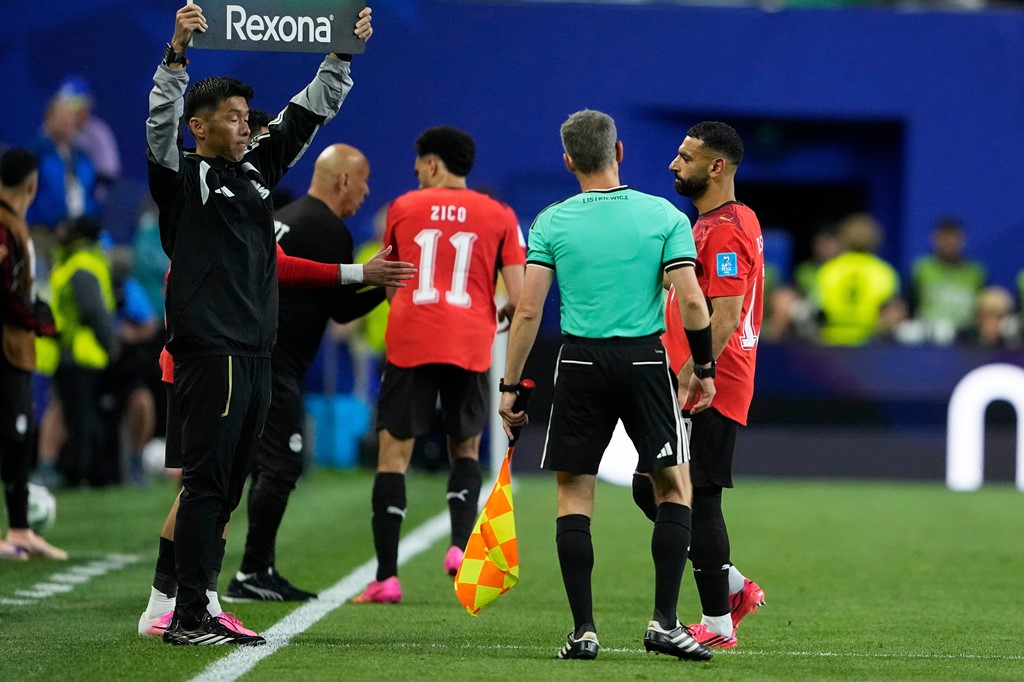 Egypt boss plays down Salah injury concerns