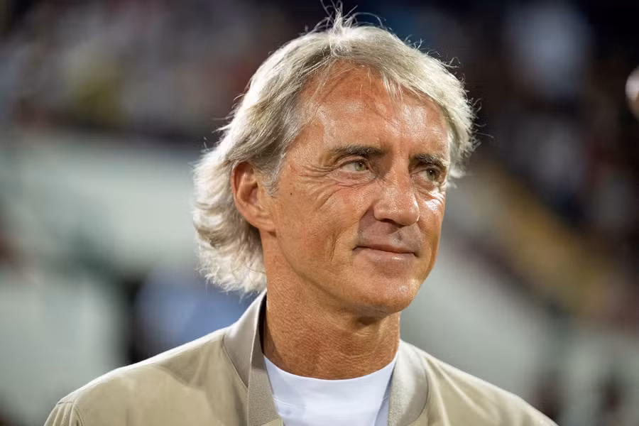 Roberto Mancini becomes Italy manager for second time