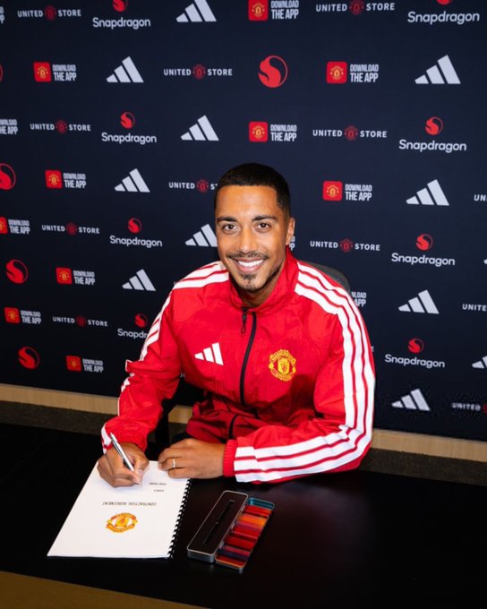 OFFICIAL: Manchester United Announce Youri Tielemans Signing
